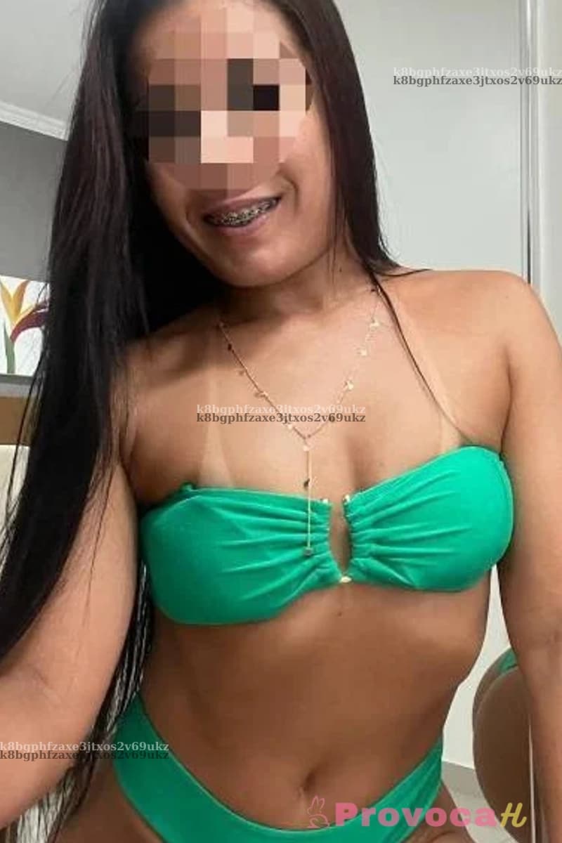 Foto de capa da beldade sensual Patrícia Ribeiro